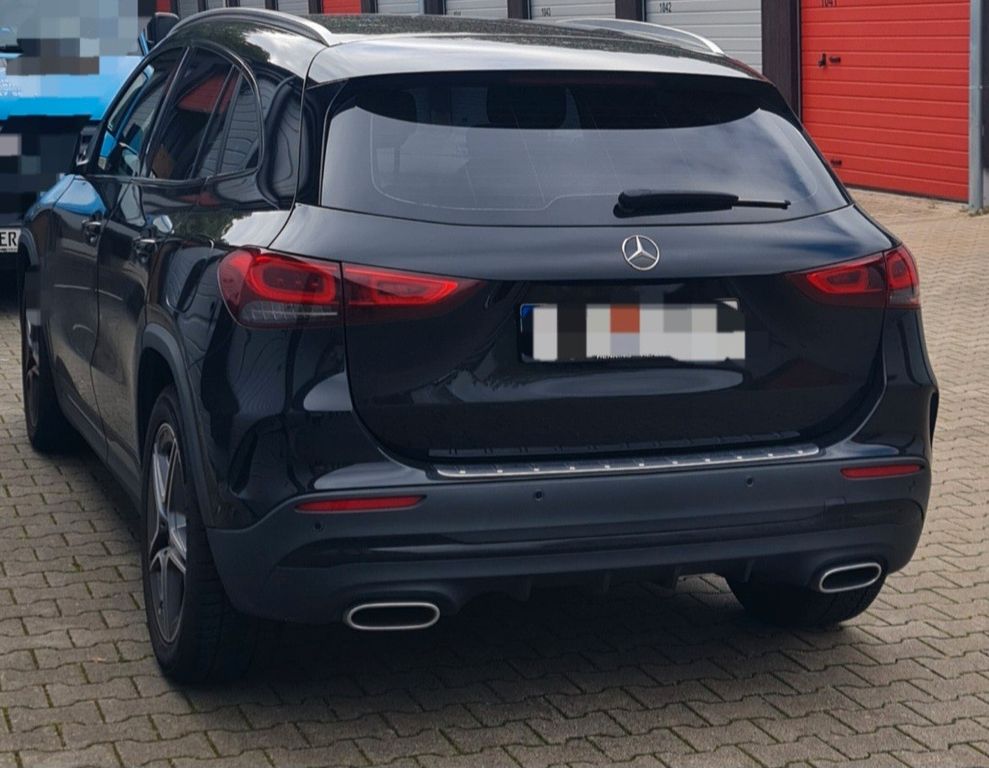 Image of Mercedes-Benz GLA 220