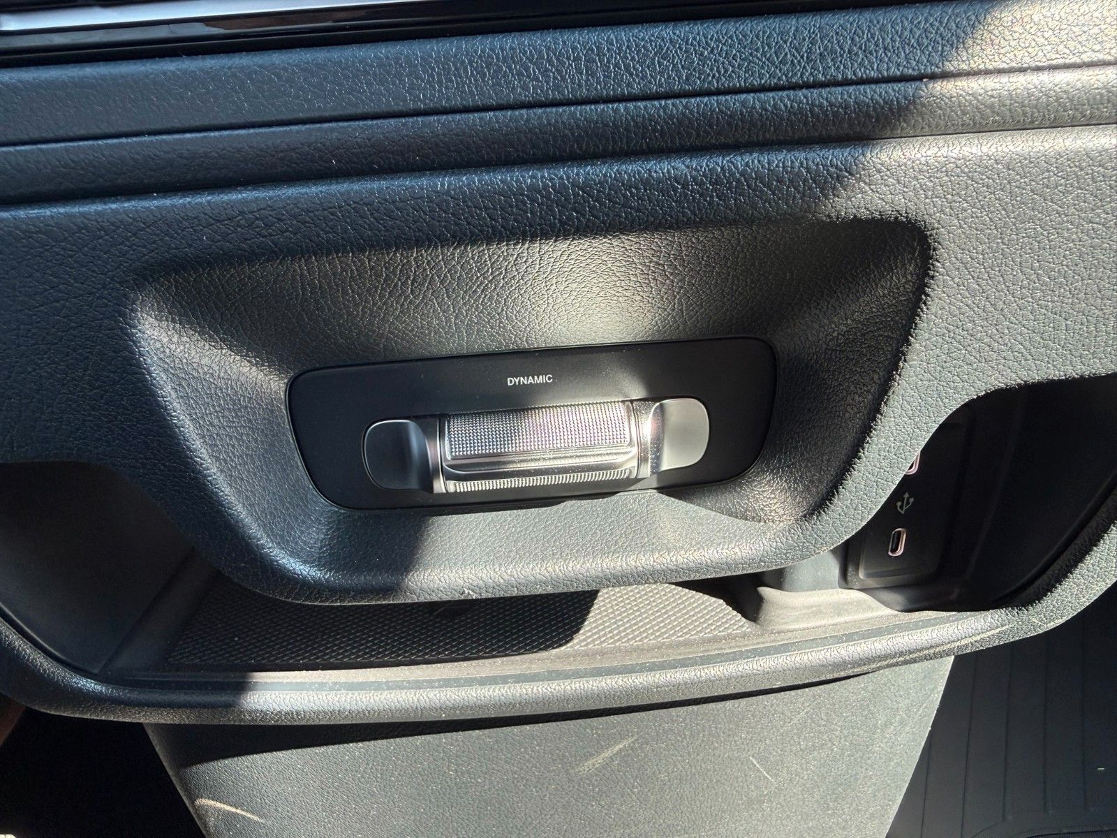 Fahrzeugabbildung Mercedes-Benz Vito 116 CDI Extral Klima Kamera SHZ