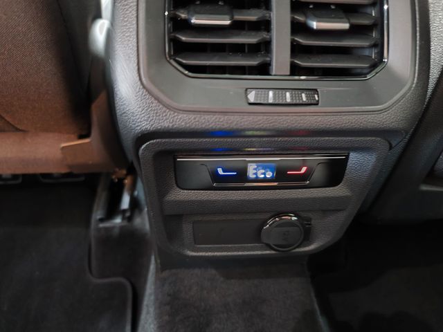 Tiguan Plug-in eHybrid *3-Zonen-Klima*NAVI*ACC*