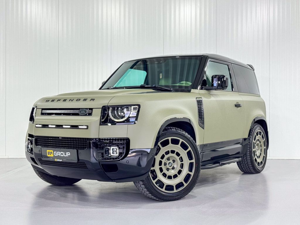 Image of Land Rover Defender