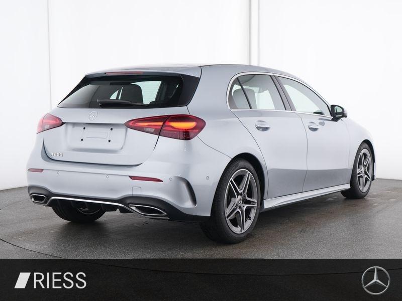 Mercedes-Benz A 200 AMG Sport Navi LED Pano Keyless 18'' Kamer