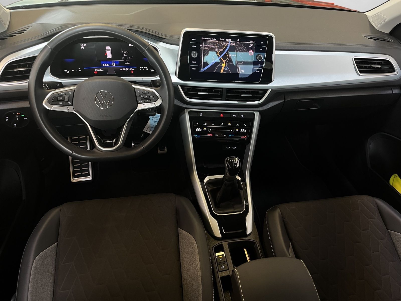 Volkswagen T-Roc - Bild 4