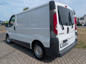 Renault Trafic - 11