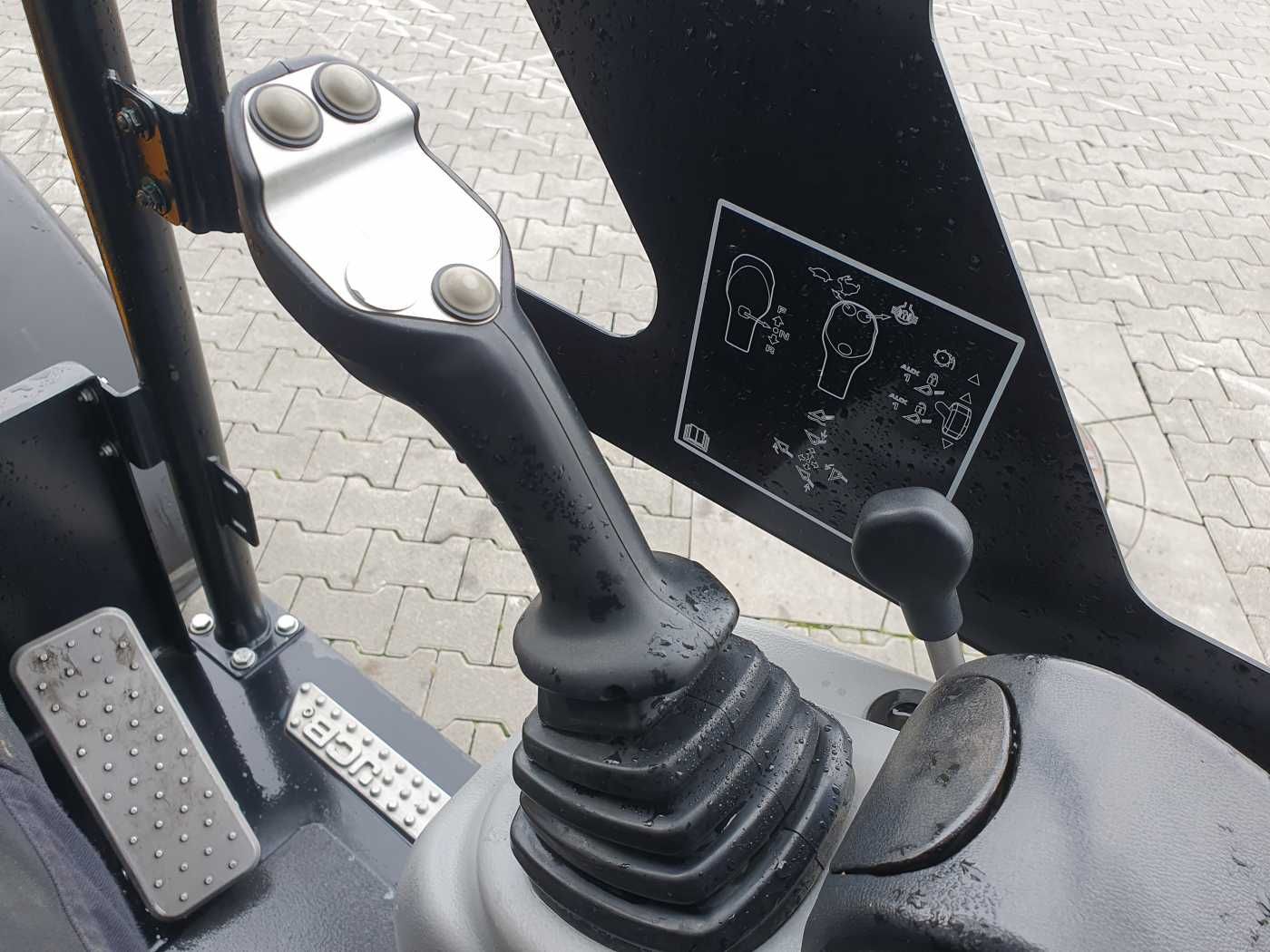 Fahrzeugabbildung JCB 403 / Schaufel + Gabel / nur 248h!