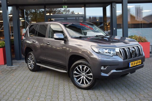 Toyota Land Cruiser 2.8 D-4D 5DRS CHALLENGERA/T VAN  