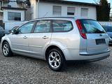 Ford Focus 1.8 Style Turnier Scheckheft SHZ PDC Klima - Ford aus 2007