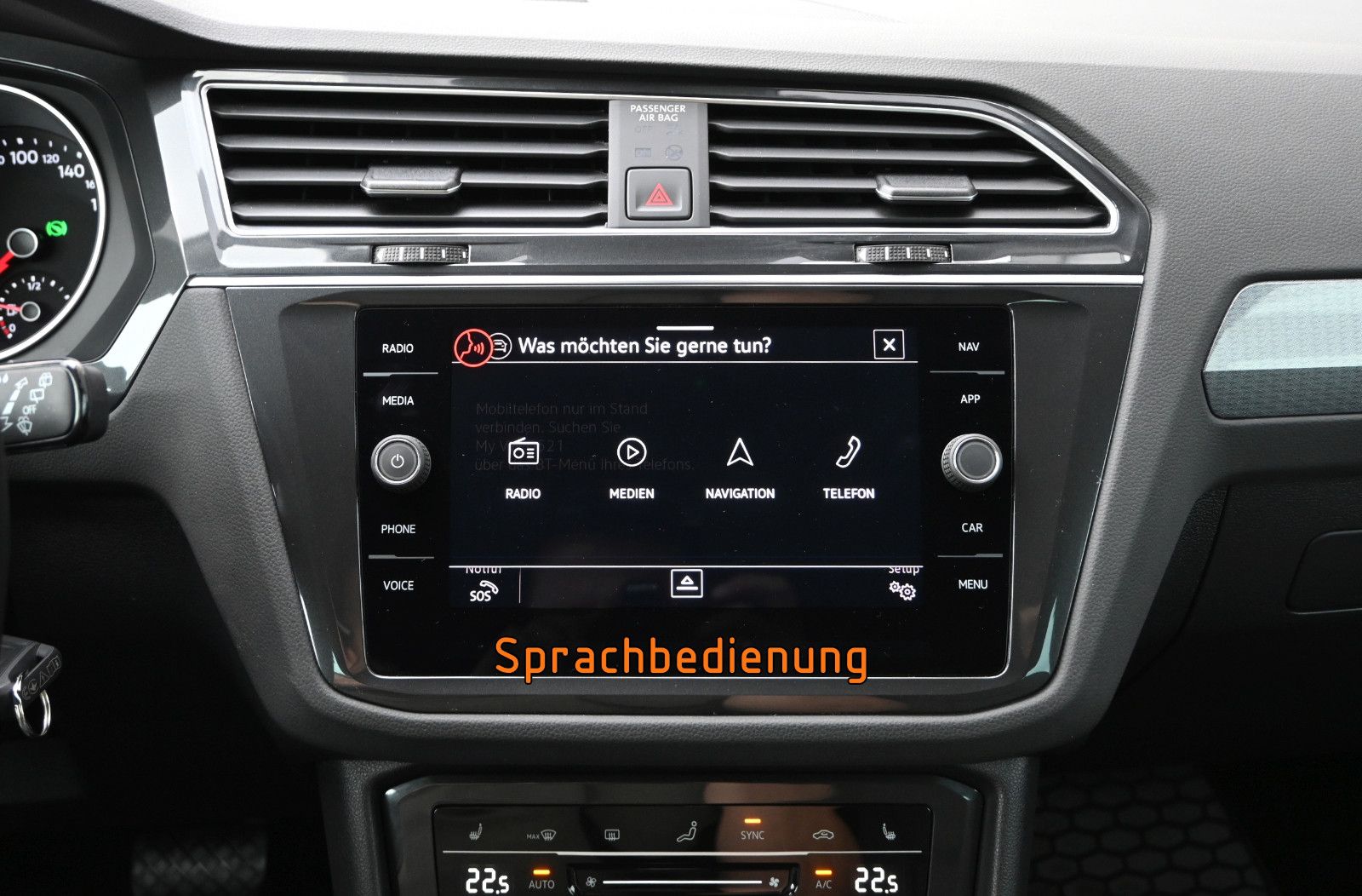 Fahrzeugabbildung Volkswagen Tiguan 2.0 TDI DSG 4MOT Life °ACC°AHK°HUD°STHZ°