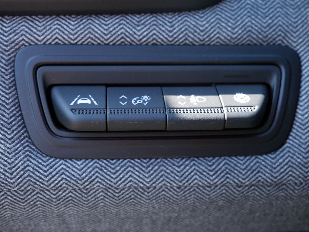 Fahrzeugabbildung Renault Clio Techno TCe 90 KLIMA PDC SHZ KAMERA NAVI LED