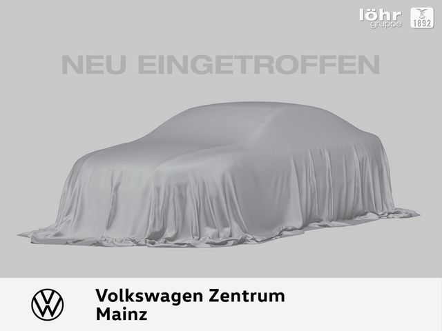 Volkswagen Golf 1.5l eTSI DSG Goal *Rear View*ACC