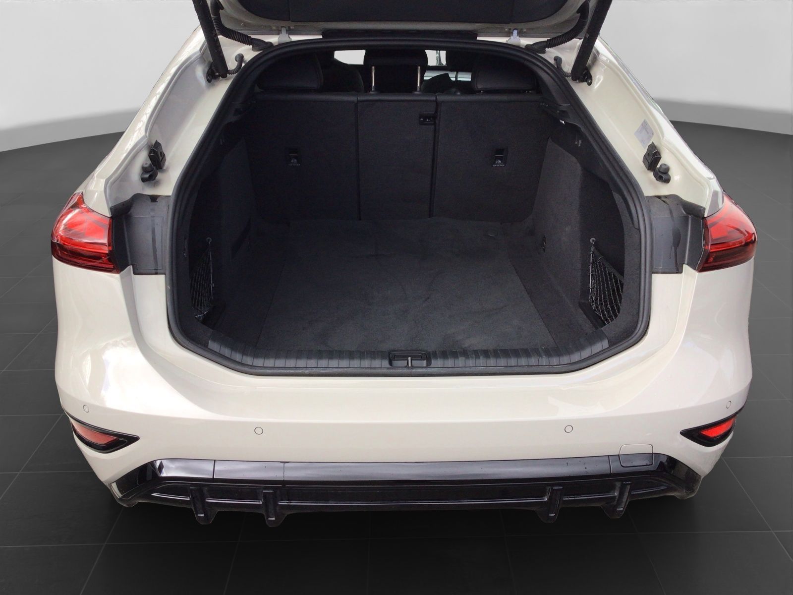 Audi A6 e-tron - Bild 17