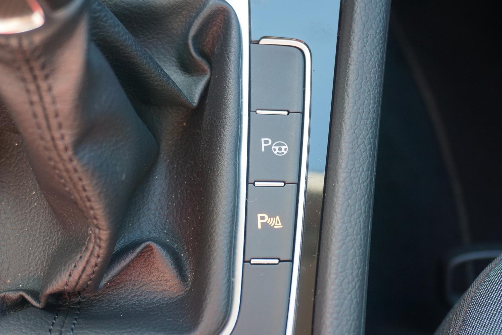 Volkswagen Golf VIII 1.5 TSI LED ACC Tempomat Totwinkel, миниатюра 29