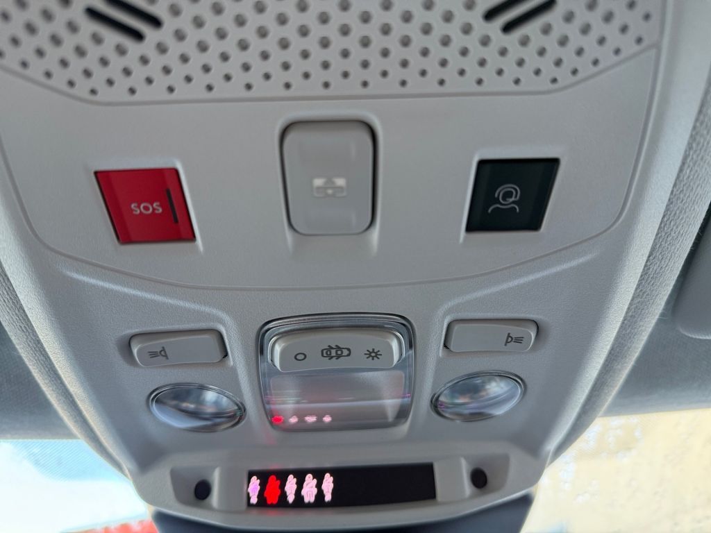 Fahrzeugabbildung Citroën C4 X Hybrid 145 MAX