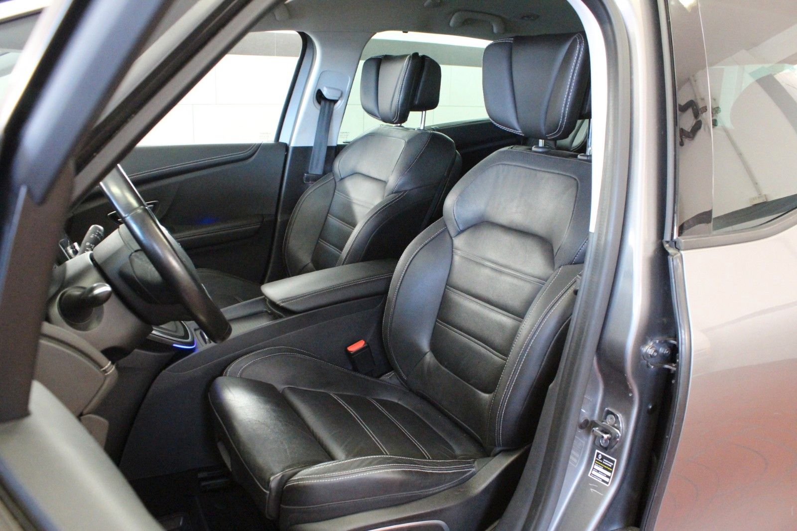 Fahrzeugabbildung Renault Scenic dCi 160 EDC Bose Edition*AHK*Winter