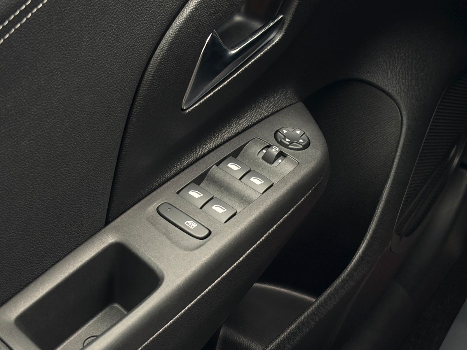 Fahrzeugabbildung Opel Corsa F GS 1.2 Turbo CarPlay Teilleder CAM LHZ