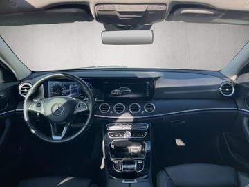 Mercedes E 220 - 10
