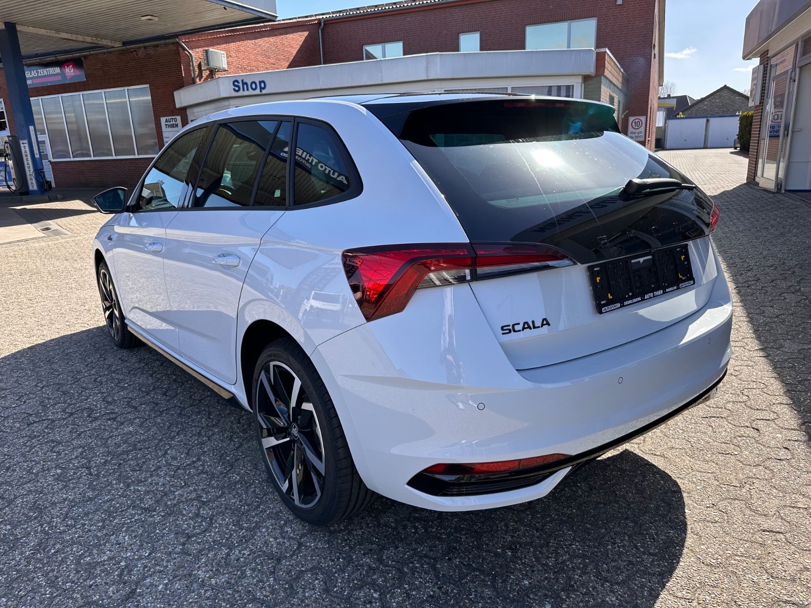 Fahrzeugabbildung SKODA Scala Monte Carlo 1.0 TSI DSG Matrix/Pano/LED