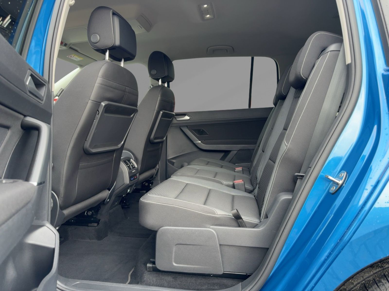 Fahrzeugabbildung Volkswagen Touran 2.0 TDI Active Alu AHK 7-Sitzer Navi Sitz
