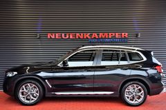 Fahrzeugabbildung BMW X3 xDrive 30 i Leder Navi Panorama Laser DAB