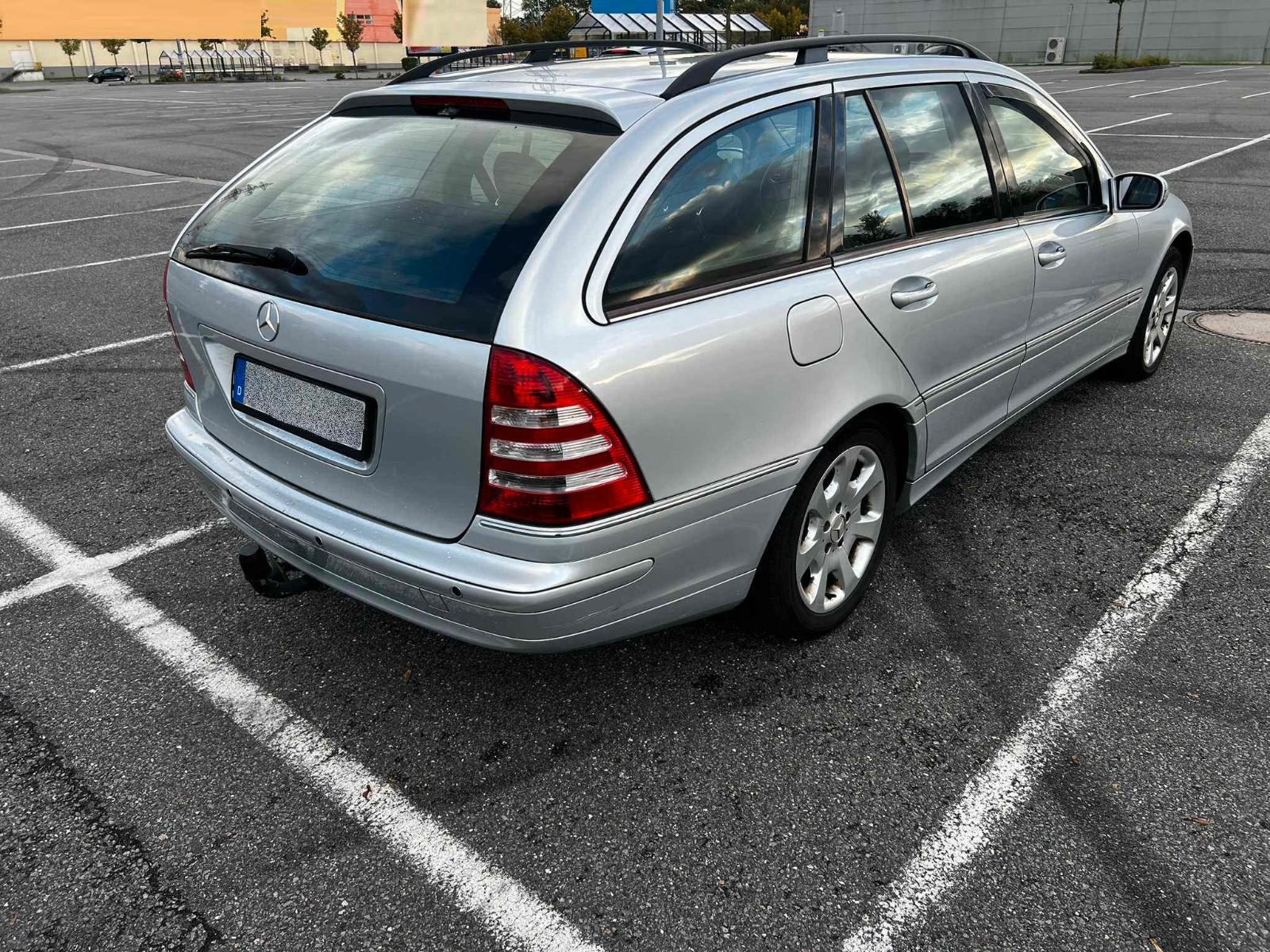 Mercedes-Benz C220 2005 — фото 5