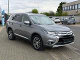Mitsubishi Outlander Plus 4x4/Leder/Navi/Klima/SHZ/Kamera/ - Mitsubishi Outlander mit Diesel-Antrieb: Allradantrieb
