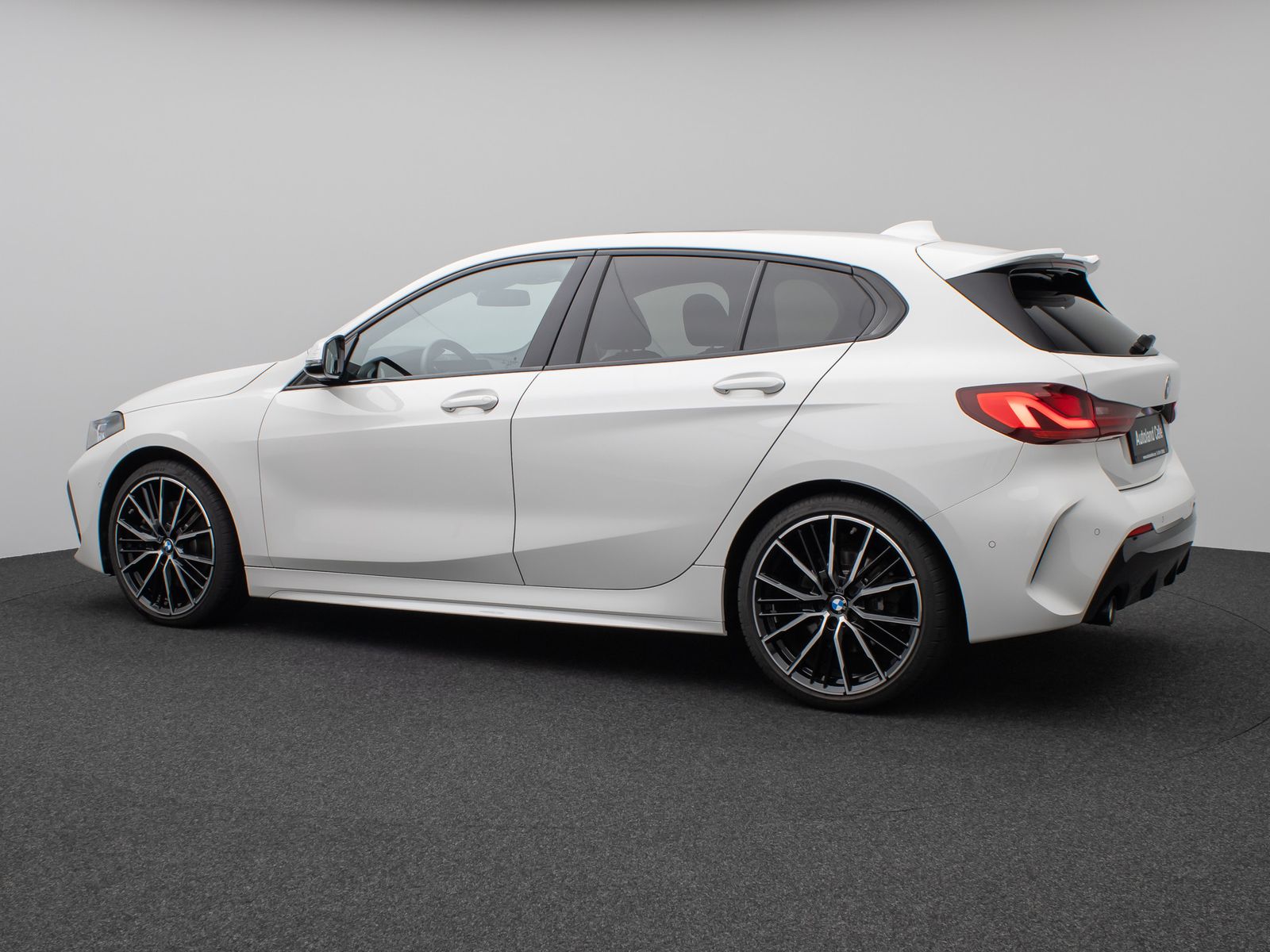 Fahrzeugabbildung BMW 120i M Sport Panoram Kamera DAB HiFi Komfort 19"