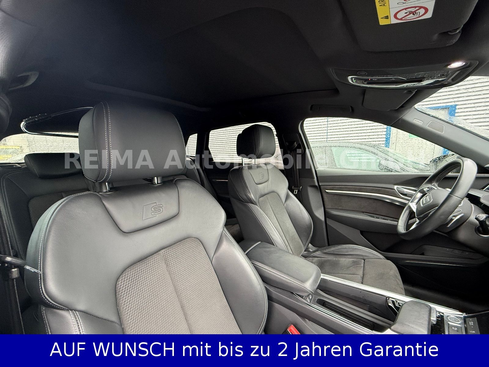Fahrzeugabbildung Audi e-tron 55 quattro S-Line, Pano, LED, ACC, AHK