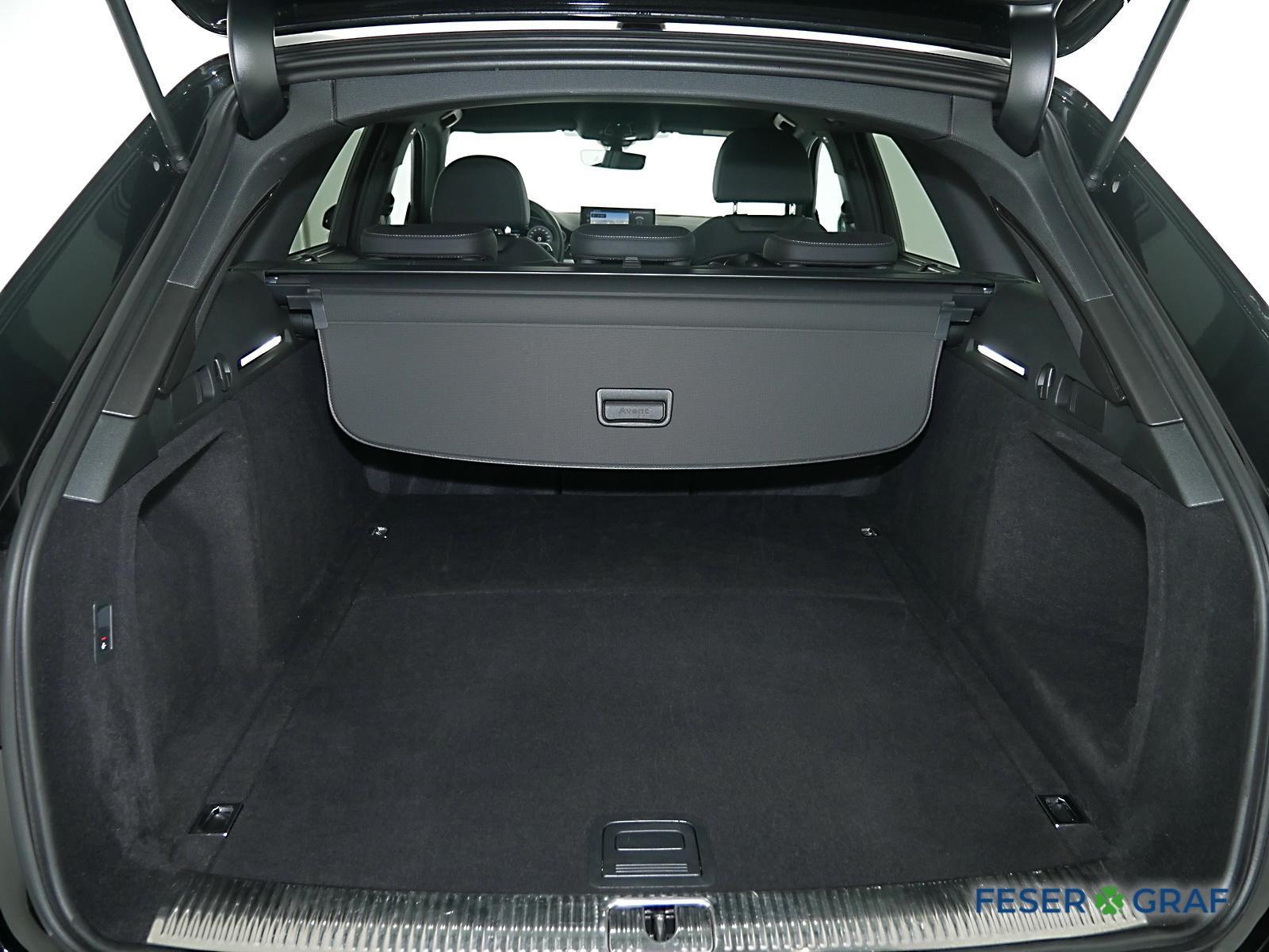 Audi A4 Avant 45TFSI quattro s tronic S line Navi/AHK