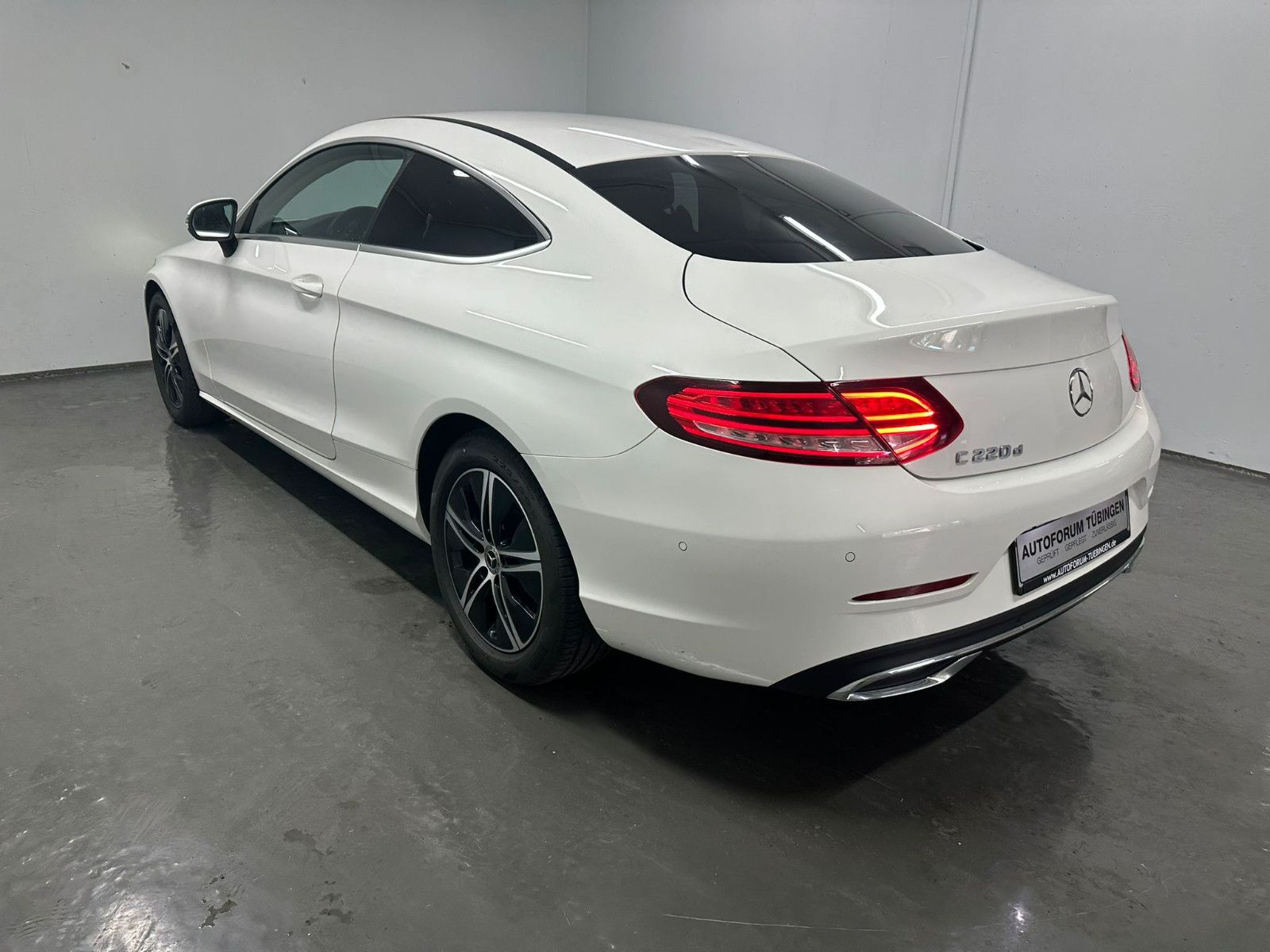 Fahrzeugabbildung Mercedes-Benz C 220 d COUPE Autom. *TEMPO*SH*LED*KAMERA*NAVI*