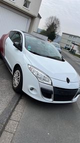 Renault Megane Coupé Night & Day TCe 130 Night & Day - Renault Megane mit Benzin-Antrieb: Sportwagen, Night Day