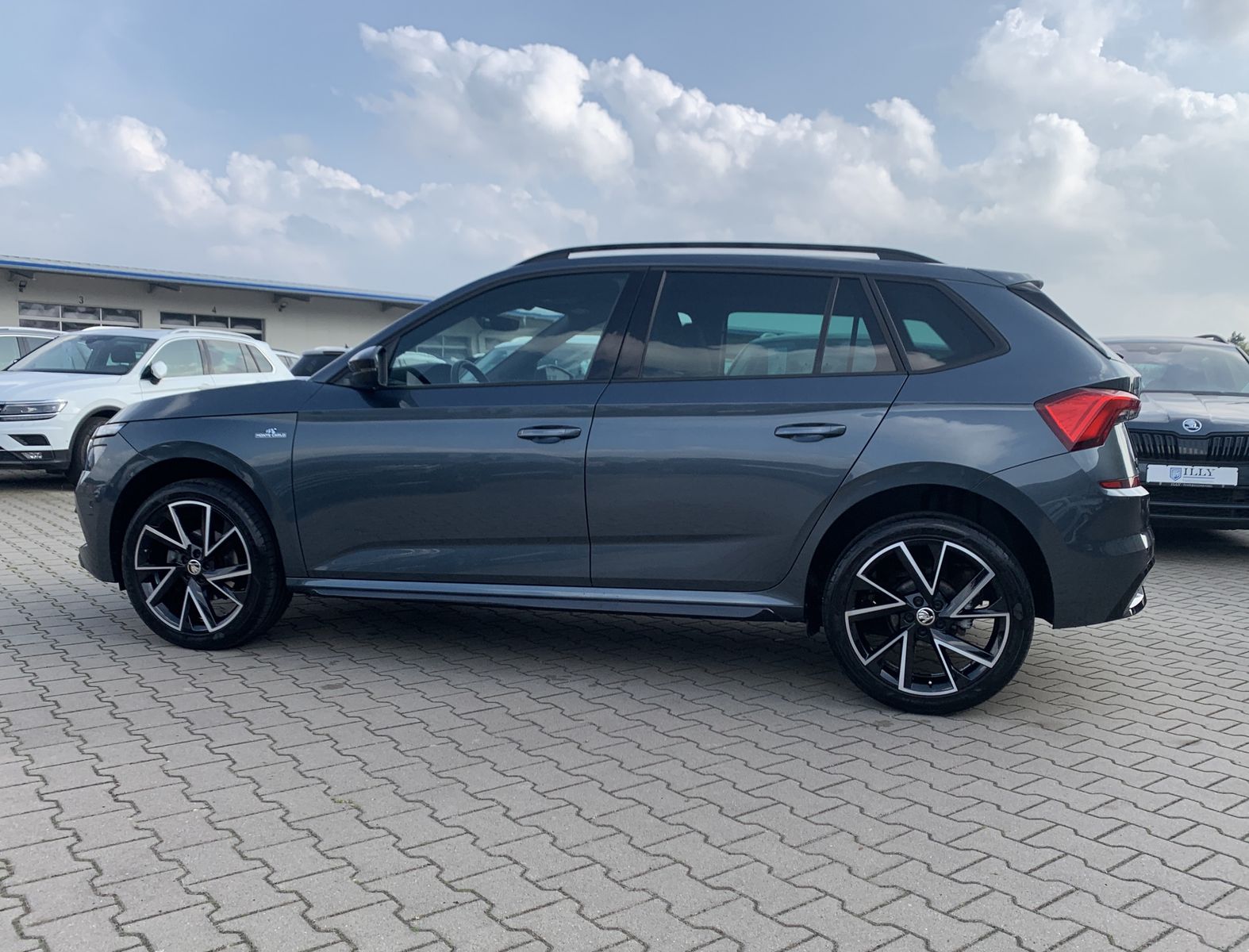 Fahrzeugabbildung SKODA Kamiq 1.6 TDI*Monte Carlo*Pano*Cam*LED*Sound*