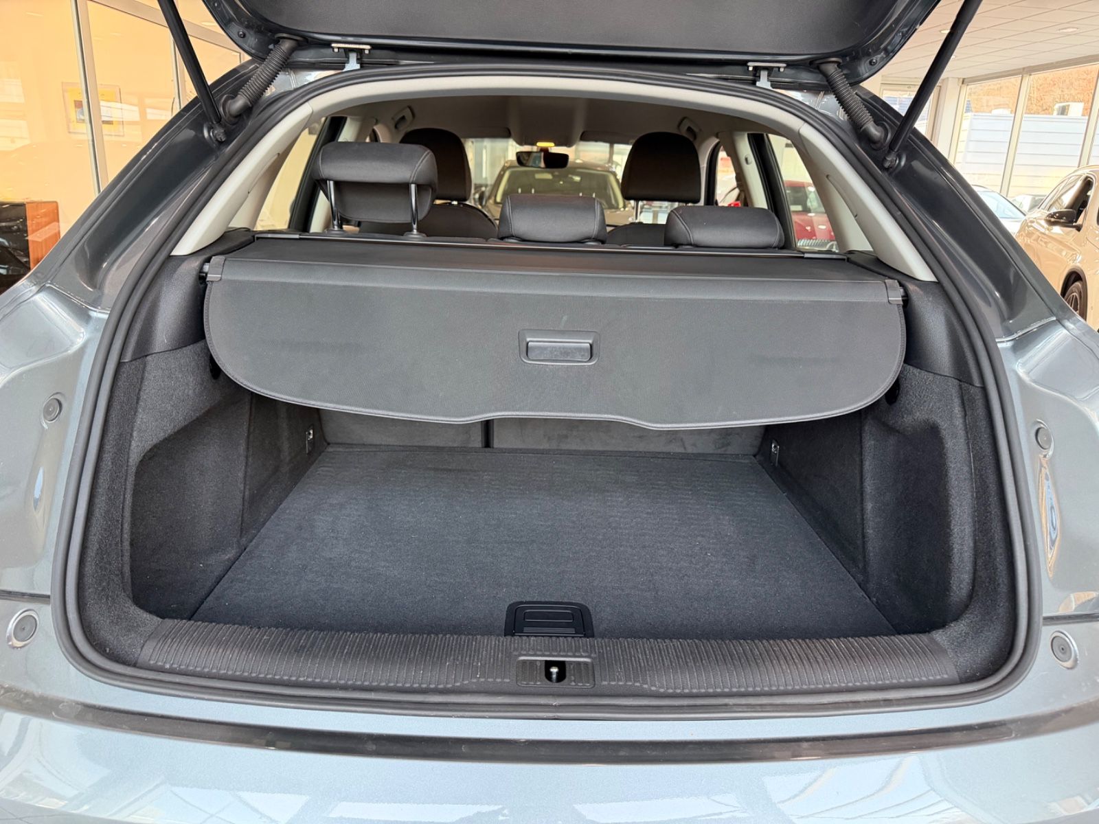 Fahrzeugabbildung Audi Q3 sport