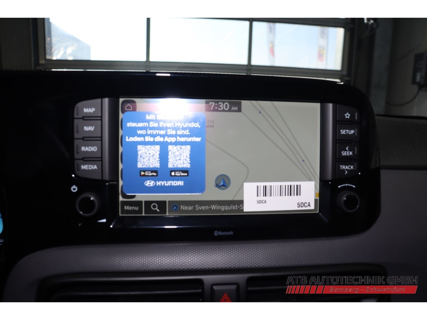 Fahrzeugabbildung Hyundai i10 Select MY25 1.0 Benzin 63 PS 5-MT 2WD Navi A