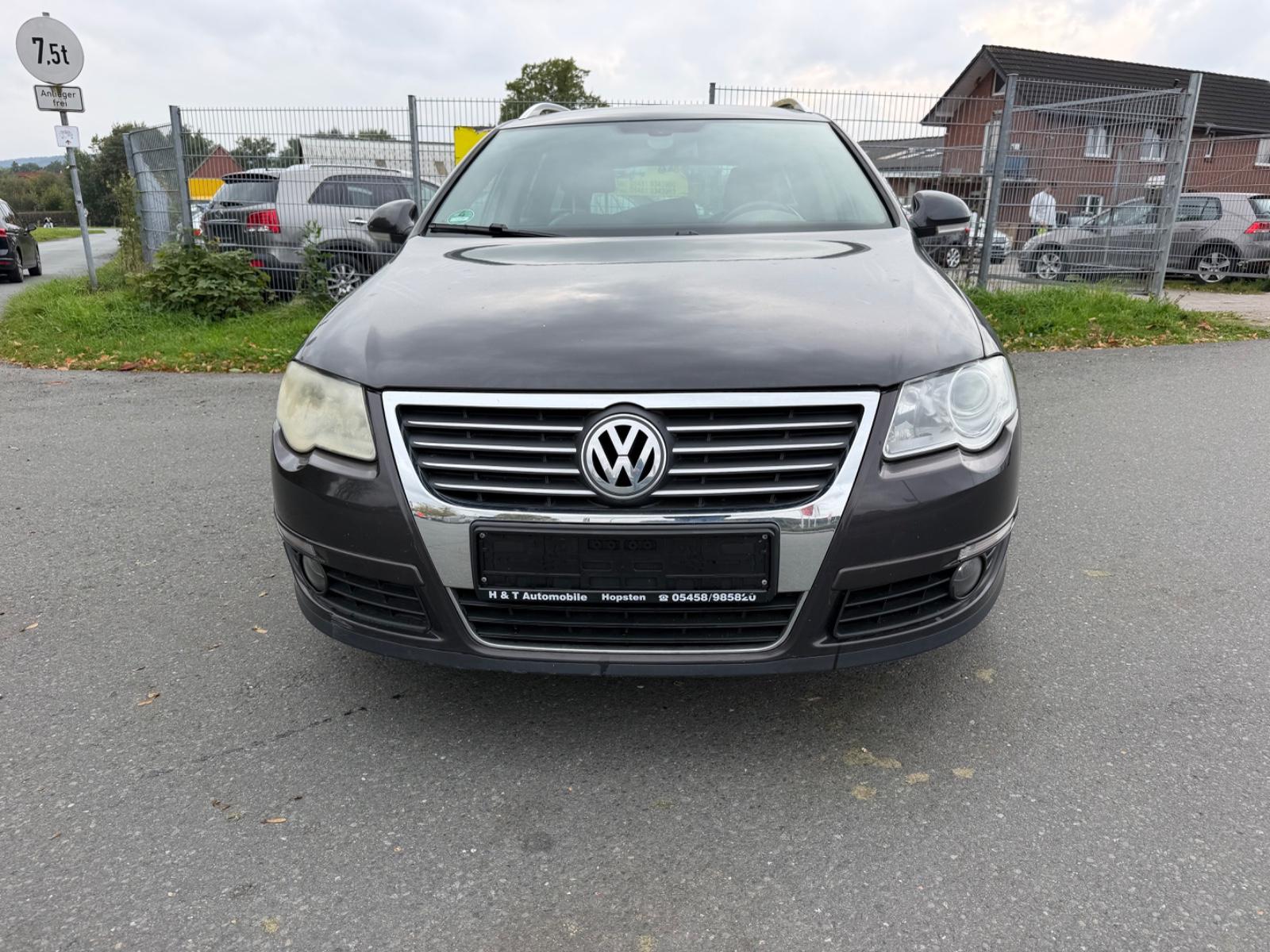 Volkswagen Passat 2006 — rear view