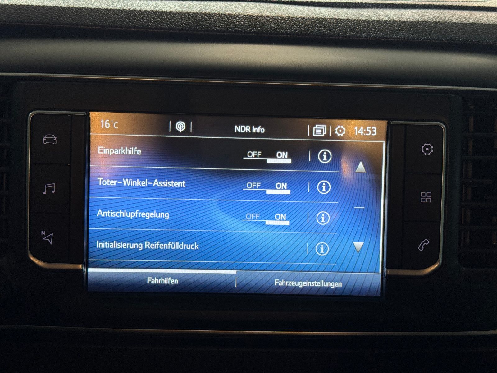Fahrzeugabbildung Toyota DETHLEFFS CROSSCAMP FLEX 7-SITZER AUFSTELLDACH