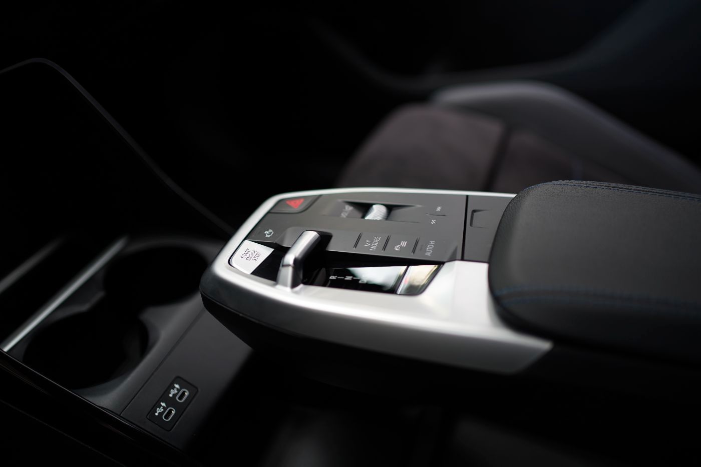 Fahrzeugabbildung BMW 218i Active Tourer M Sport +HeadUp+LED+Glasdach+