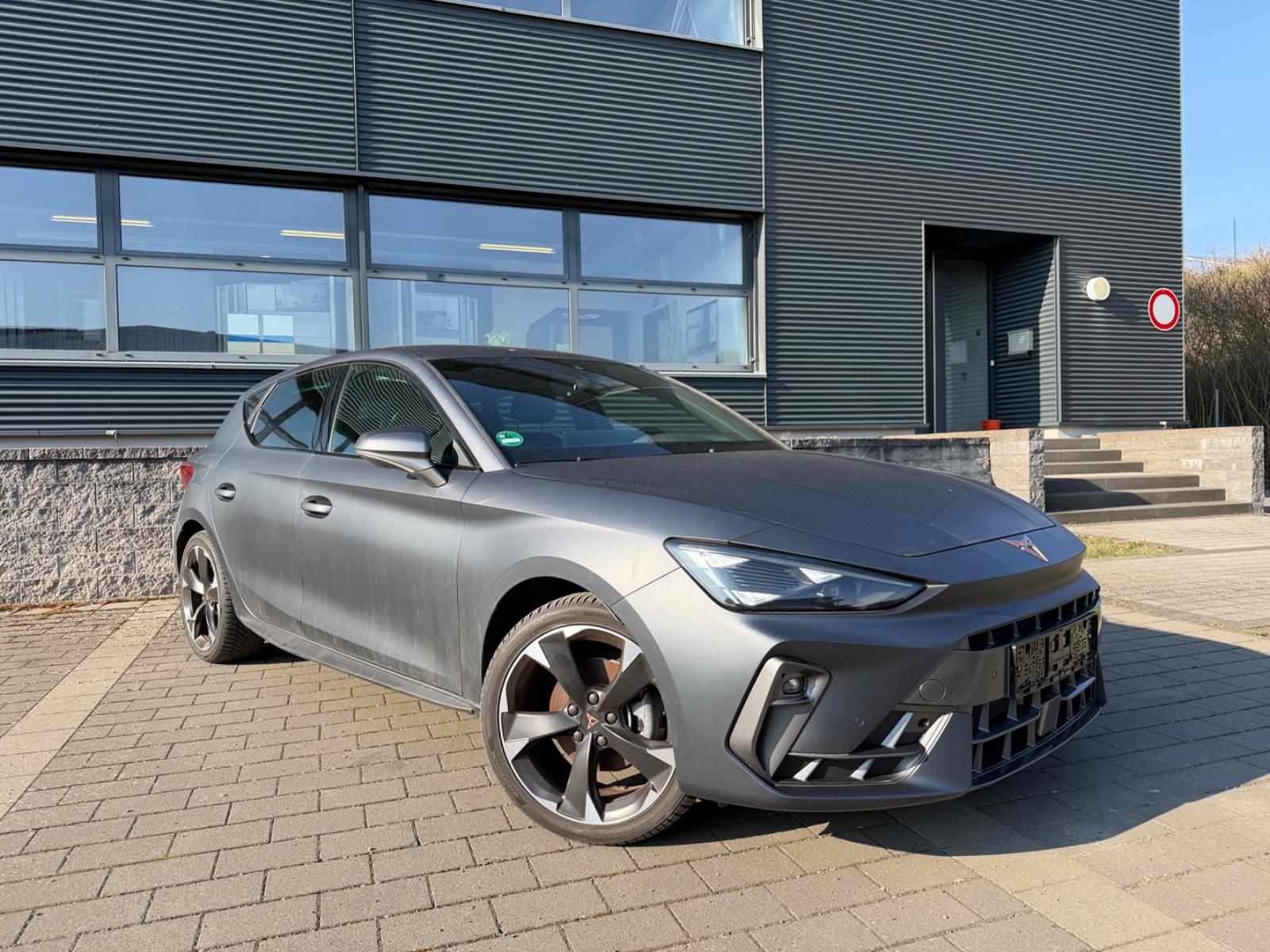 Cupra Leon 1.5 eTSI DSG *MATT+SENNHEISER+KAM+LED*