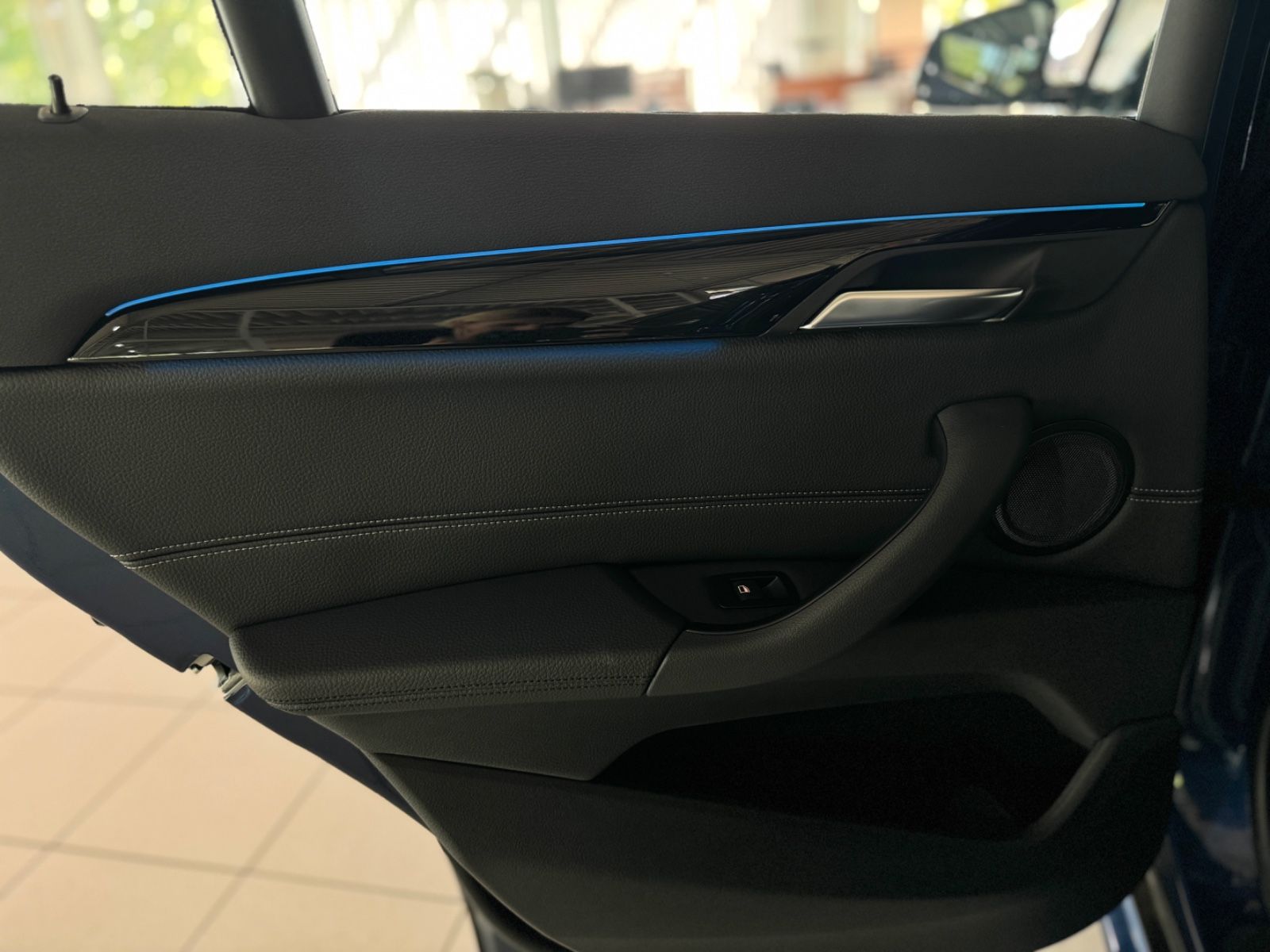 Fahrzeugabbildung BMW X1 xD25e Sport Line Kamera HUD Komfort DAB Leder