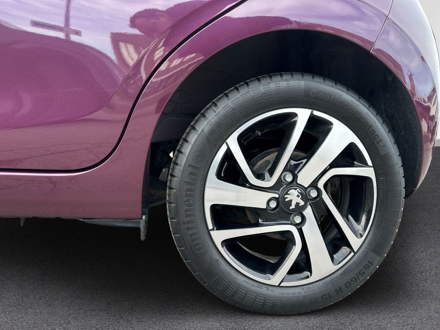 Fahrzeugabbildung Peugeot 108 Style 1.0 +Notbremsass. +Tel.-Vorb. +Berganf