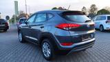 Hyundai Tucson Trend 4WD TÜV neu+1. Hand+AHK+SHZ+BT+ALU - Hyundai TUCSON mit Diesel-Antrieb