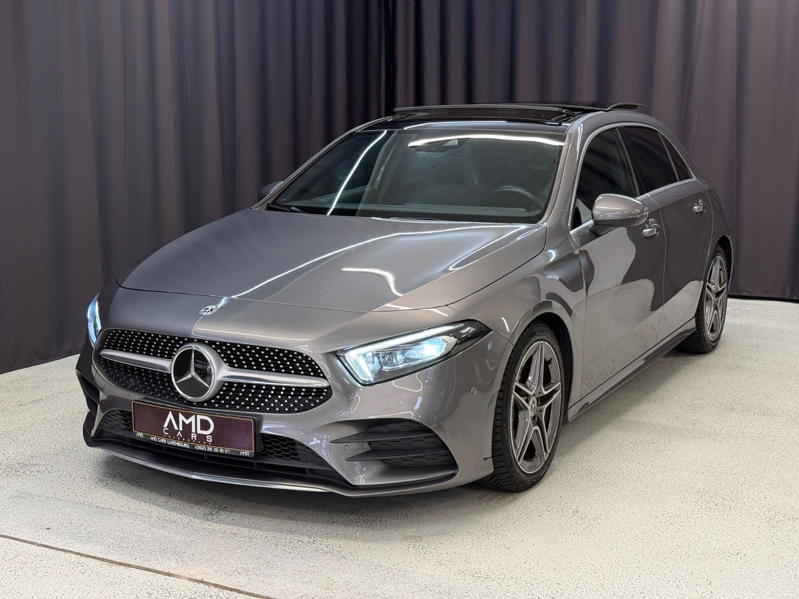 Mercedes-Benz A 200 A 200d*PANO*MEMORY*AMBIENT*AMG