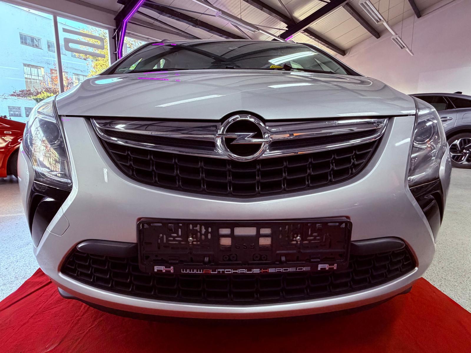 Opel Zafira C Tourer Edition -7-Sitzer -AHK