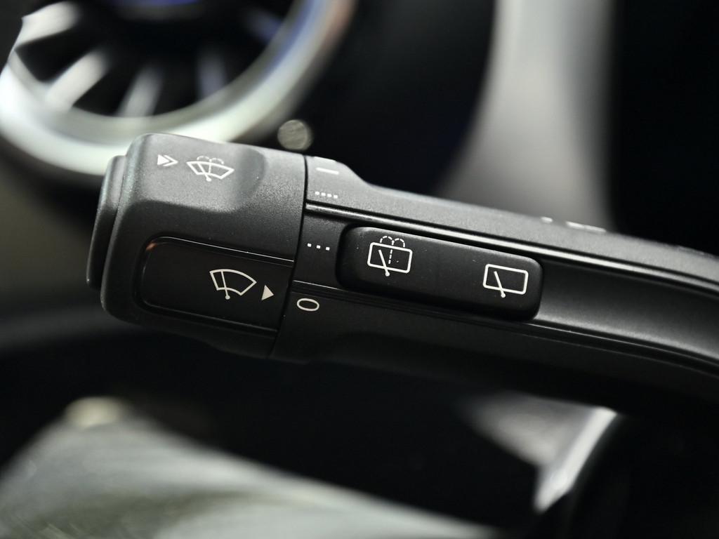Mercedes-Benz A 250 e AMG Sport Advanced+ HUD LED 360° NAVI BT