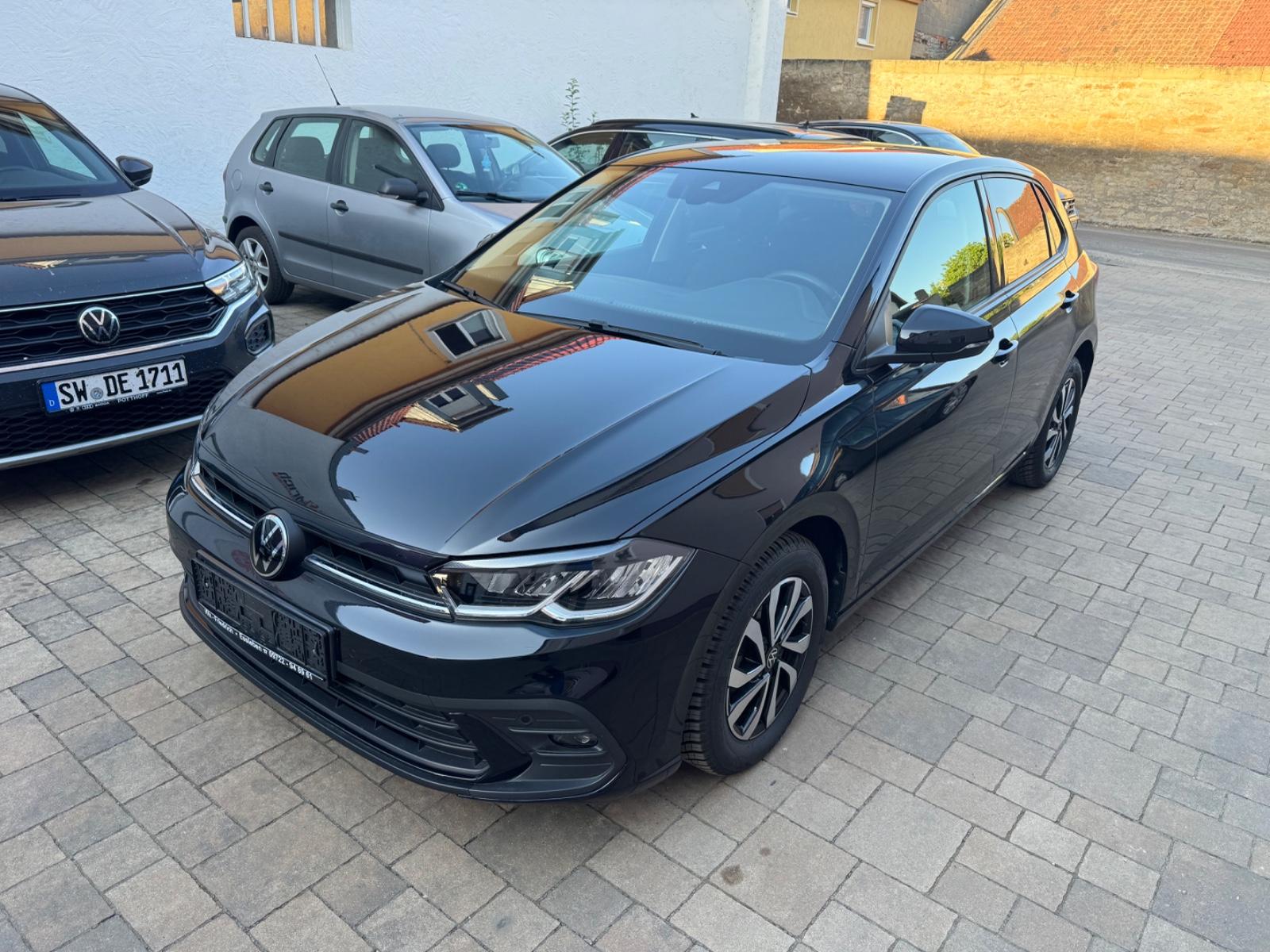 Volkswagen Polo VI Active