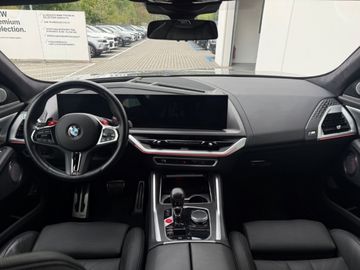 BMW XM - 8