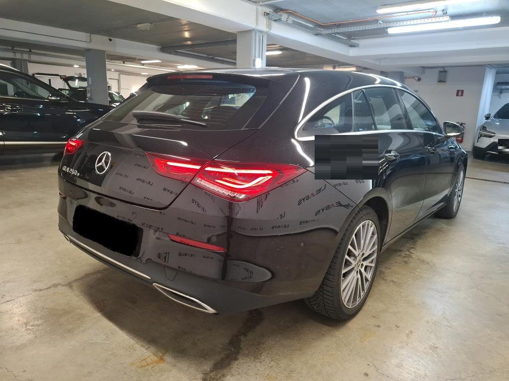 Mercedes-Benz CLA 250e Shooting Brake Aut Leder Navi LED SHZ