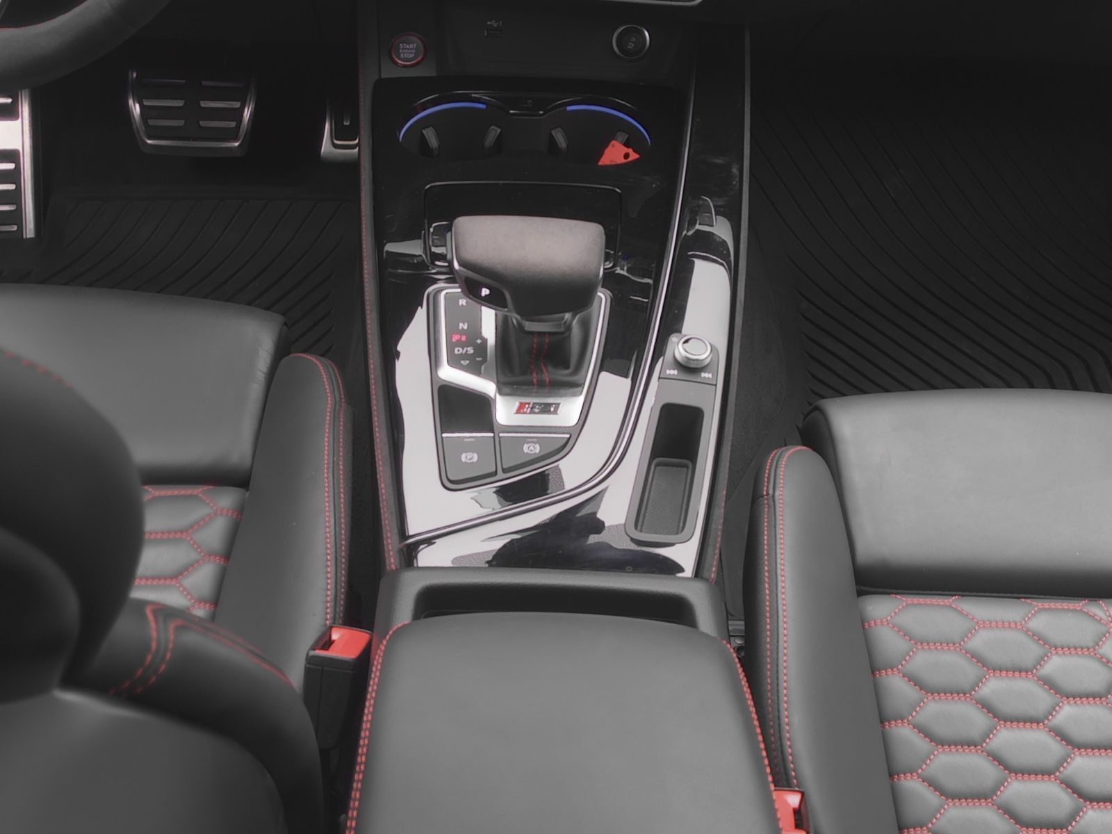 Audi RS4 - Bild 13