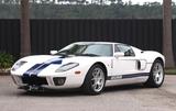 Ford GT - - Ford GT mit Benzin-Antrieb: Coupe