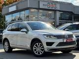 Volkswagen Touareg V6 TDI *Memory*ACC*Navi*Luft*R-Line* - Volkswagen Touareg in Kiel