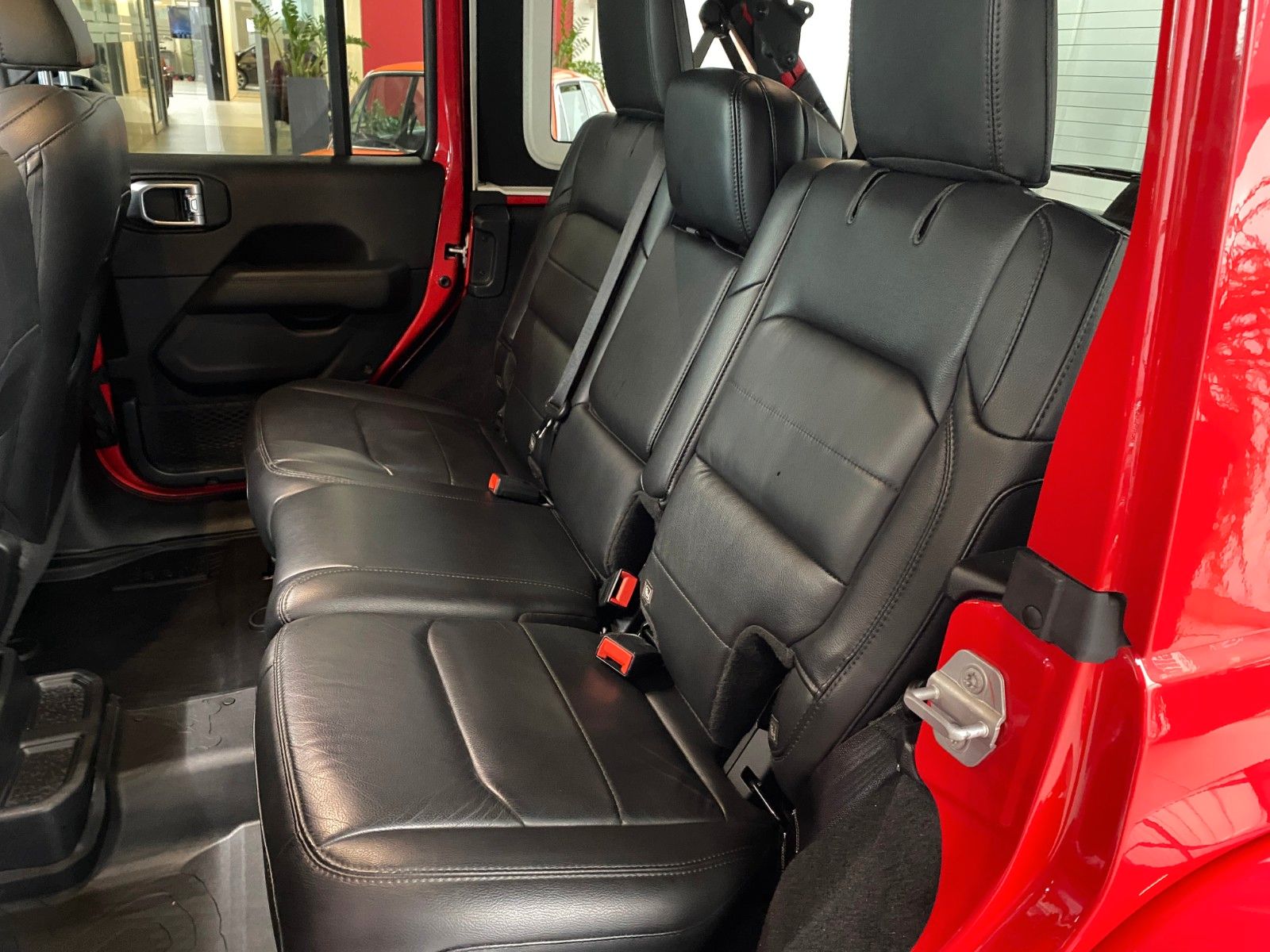 Fahrzeugabbildung Jeep Wrangler 2.2 CRDi Sahara Night Edition +Garantie