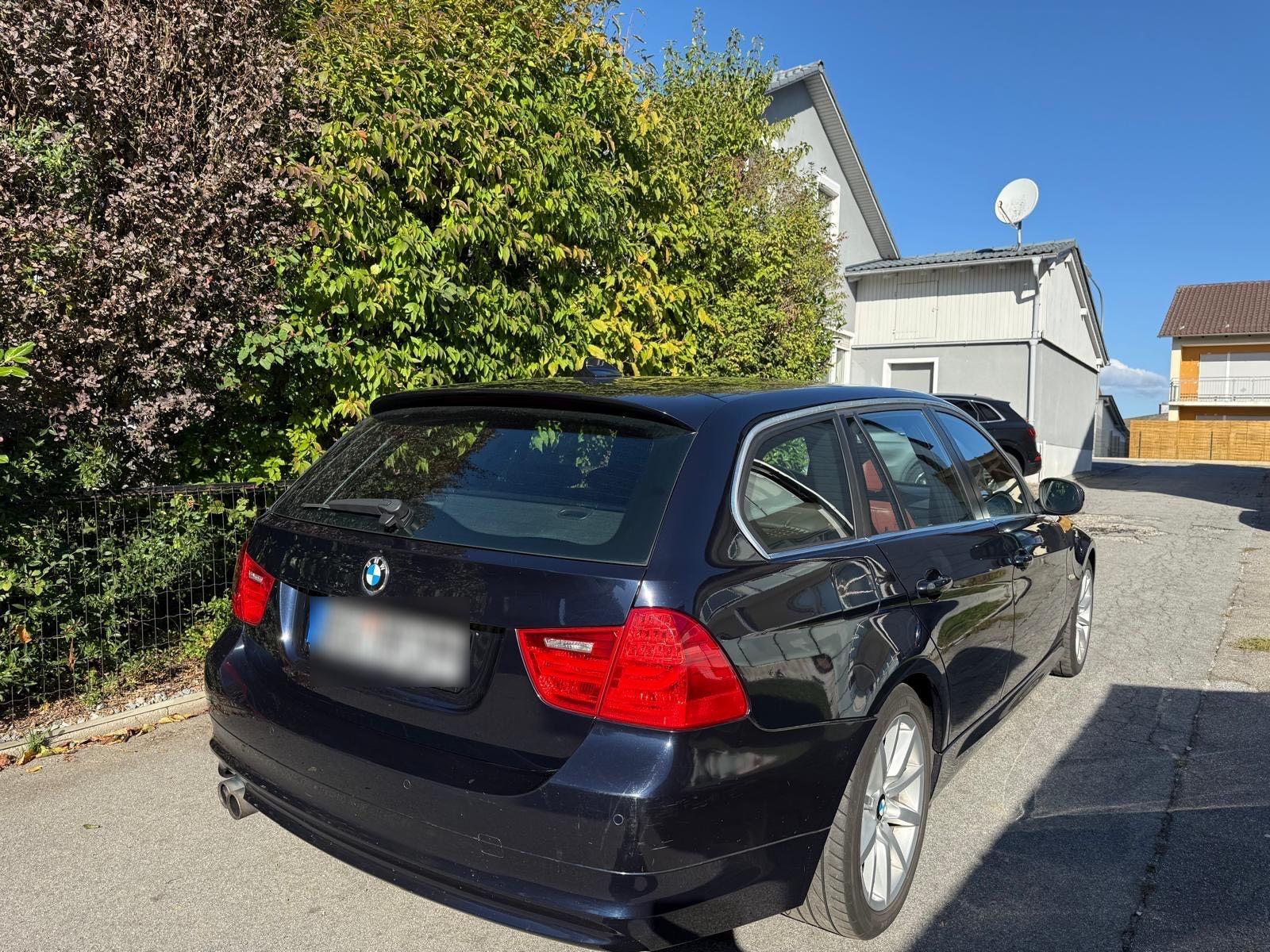 BMW 330 2010 — engine 245 HP (180kW)